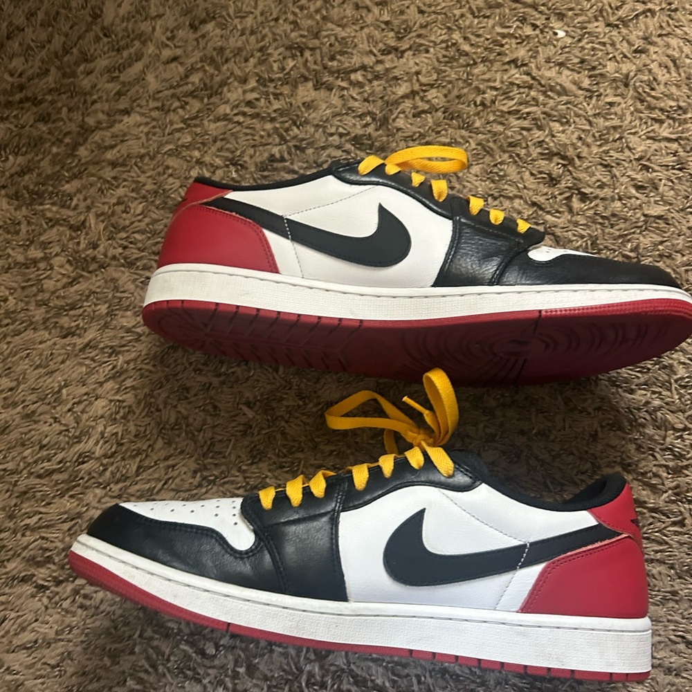 Nike 2023 Air Jordan 1 Retro Low OG 'Black Toe’ Size 14